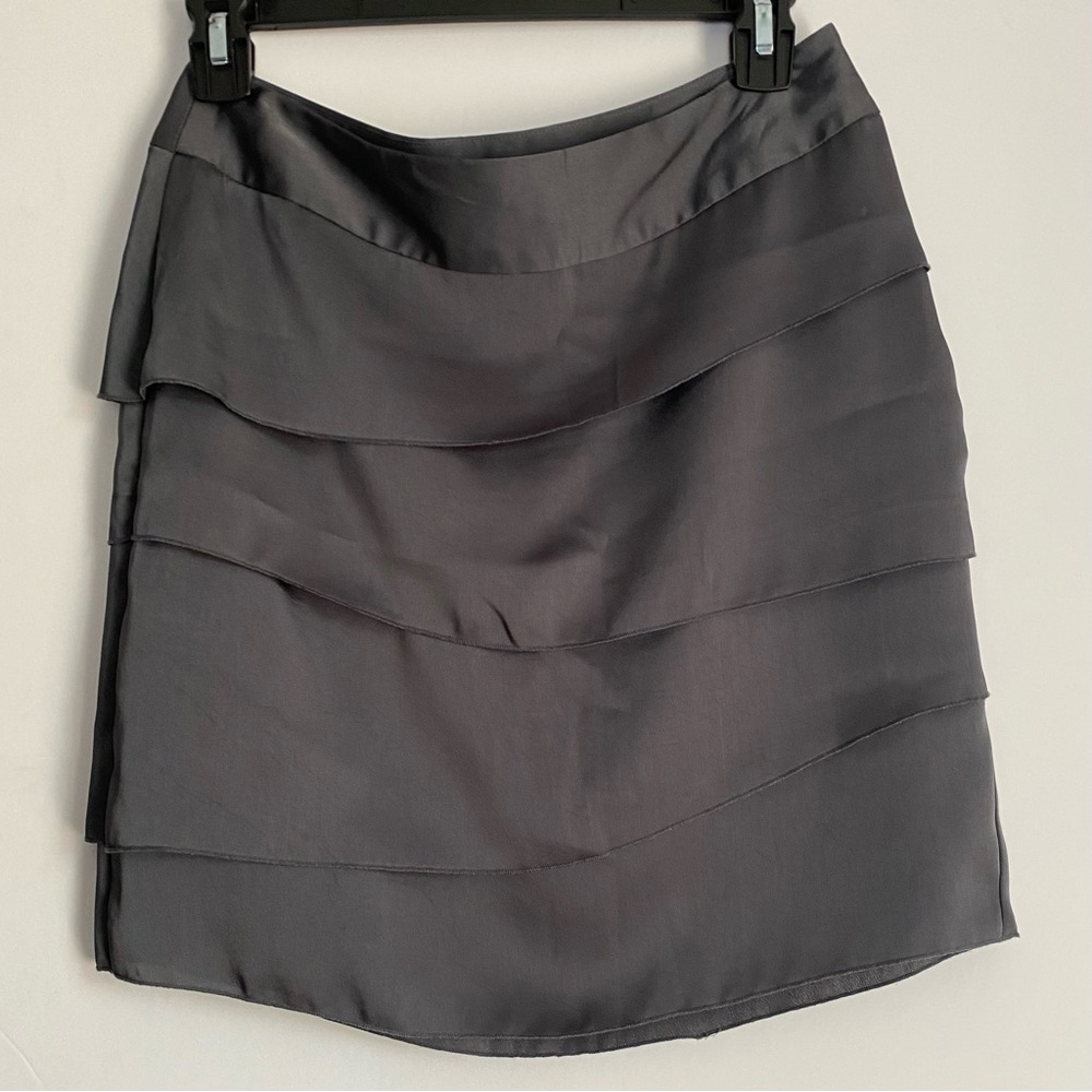 Banana Republic Gray Asymmetrical Tiered Mini Skirt     Size 2P  NWT